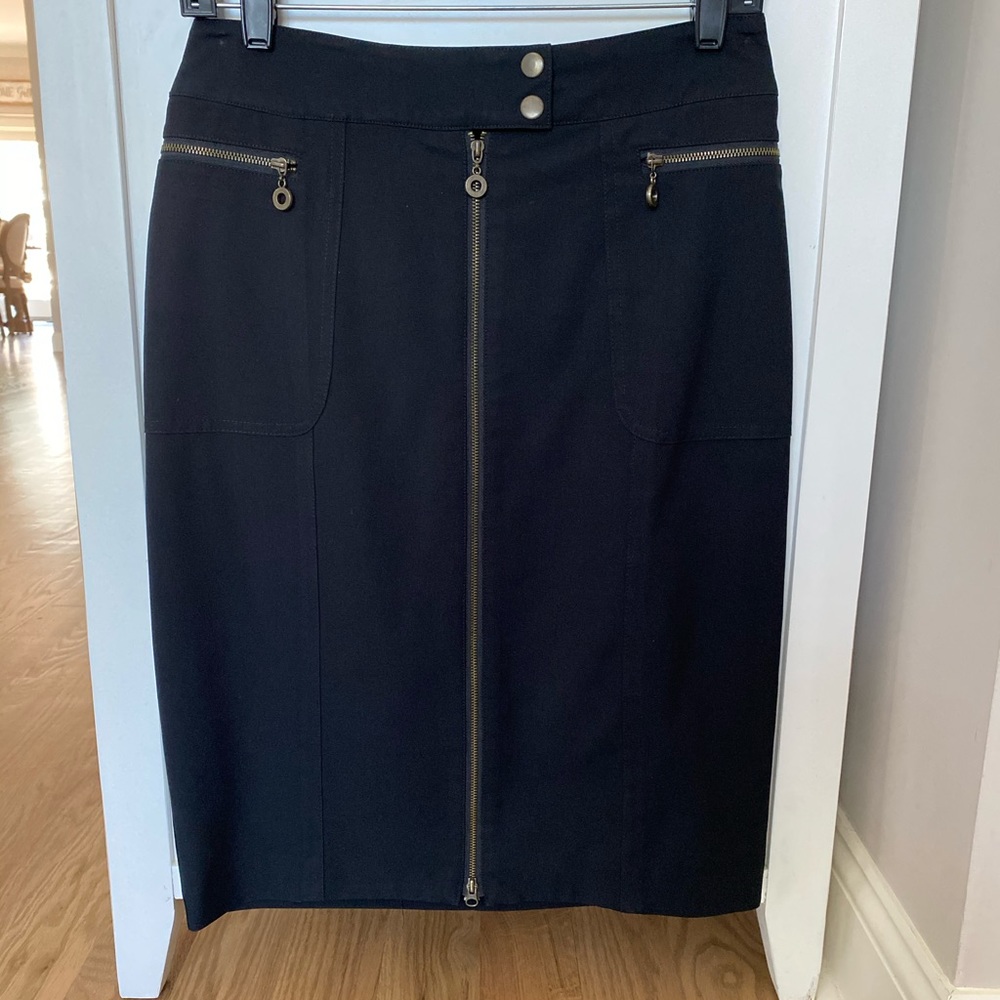 🌺 Womyn Black Front Zip Pencil Skirt 🌺